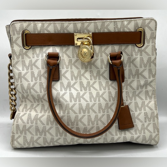 Michael Kors Hamilton Signature Large Tote - Picture 2 of 16